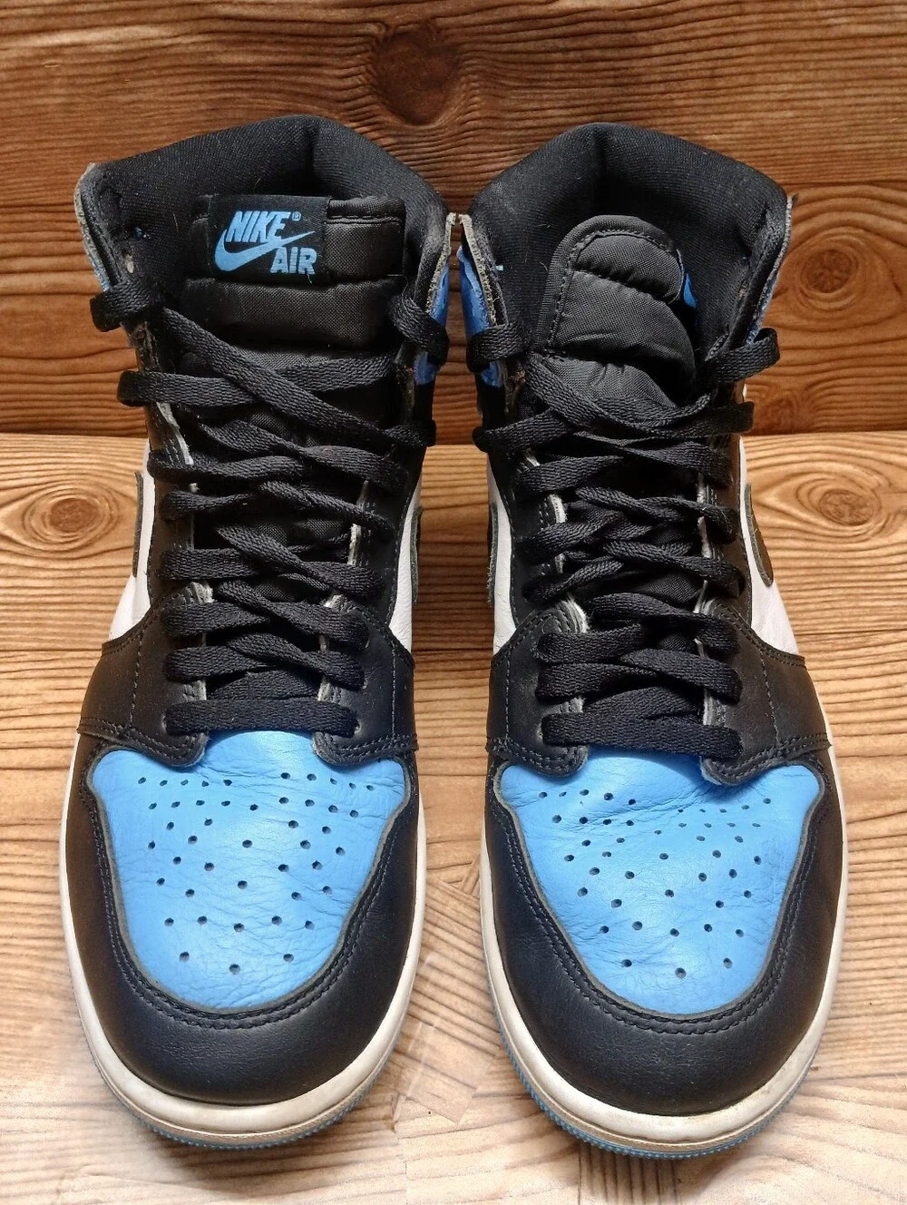 Jordan Air Jordan 1 Retro High OG  UNC Toe White Black University Blue Sneaker